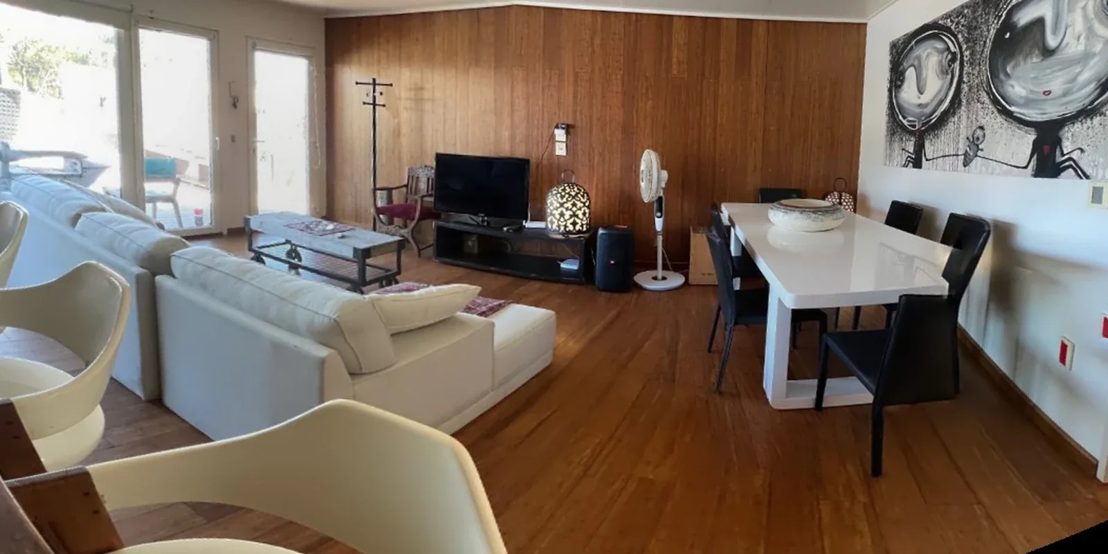 Panorámica del interior de la casa principal